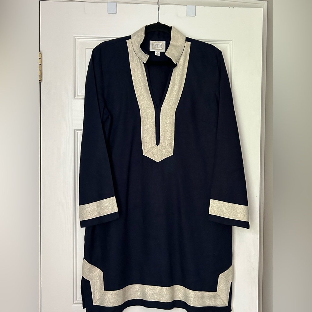 Sail to Sable navy linen dress with beige/gold trim